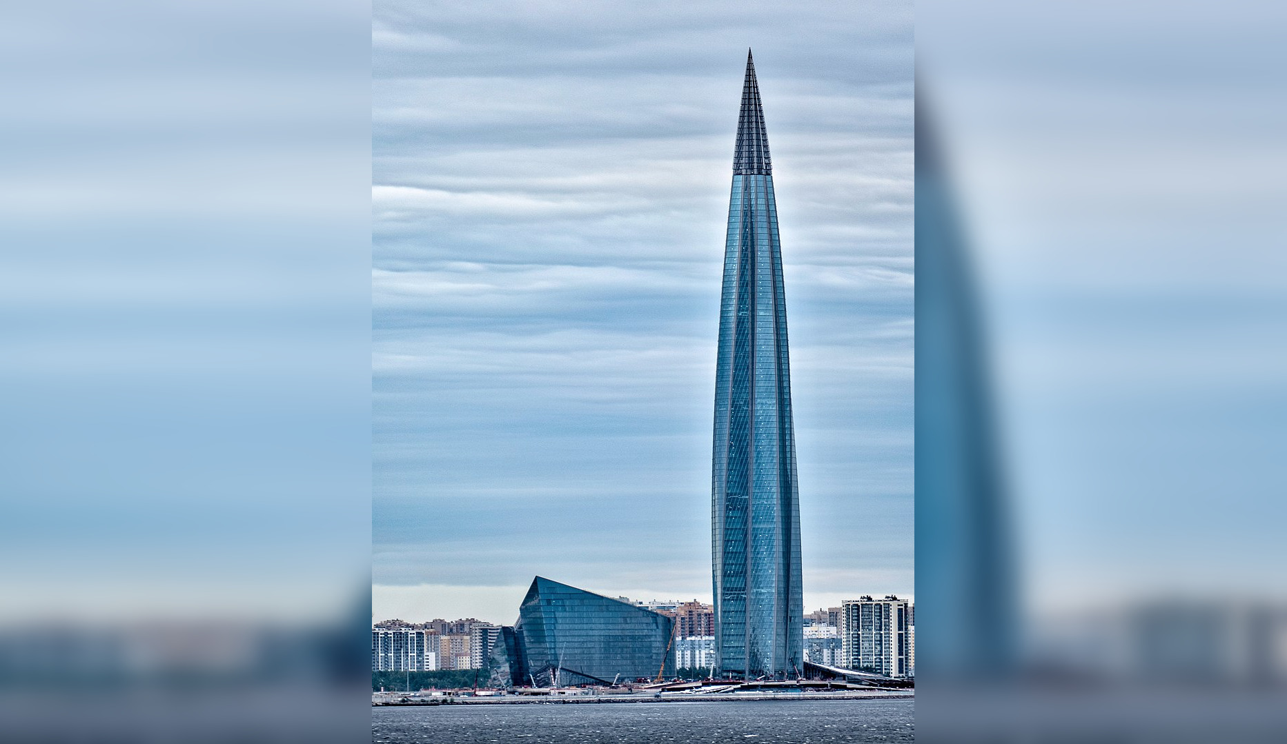 Вид с крыши лахта центра