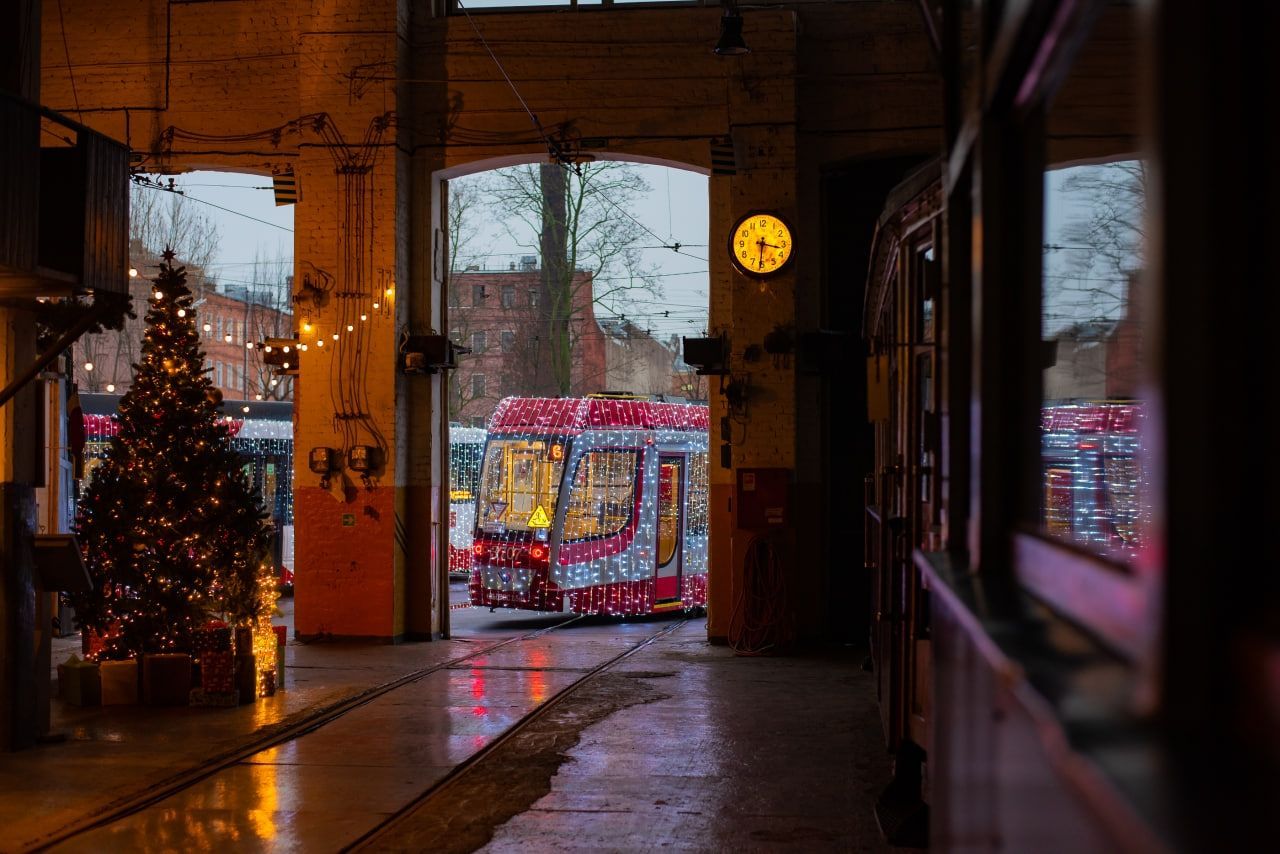 Серия экскурсий «Транспортные приключения Дедушки Мороза»