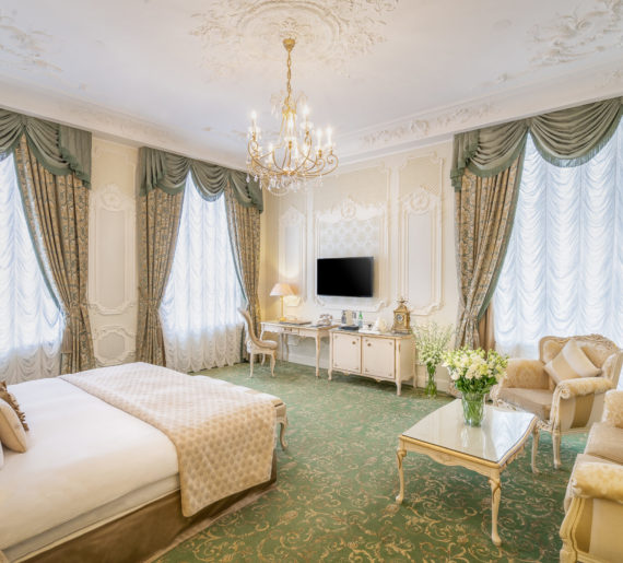 The State Hermitage Museum Official Hotel