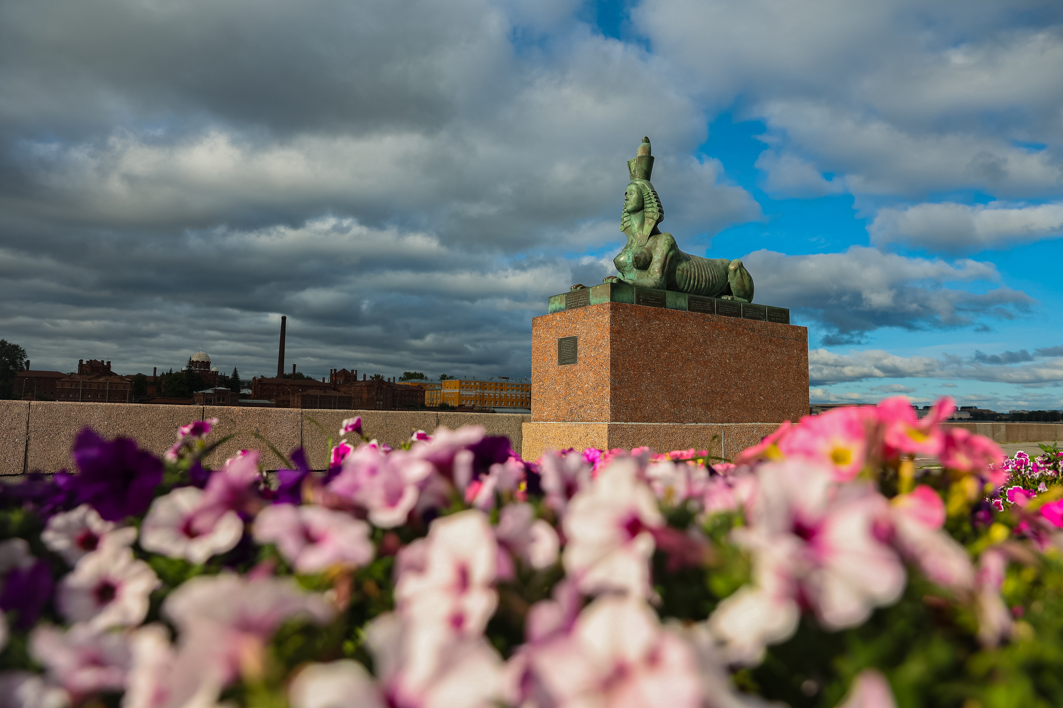 Monument to the victims of political repression