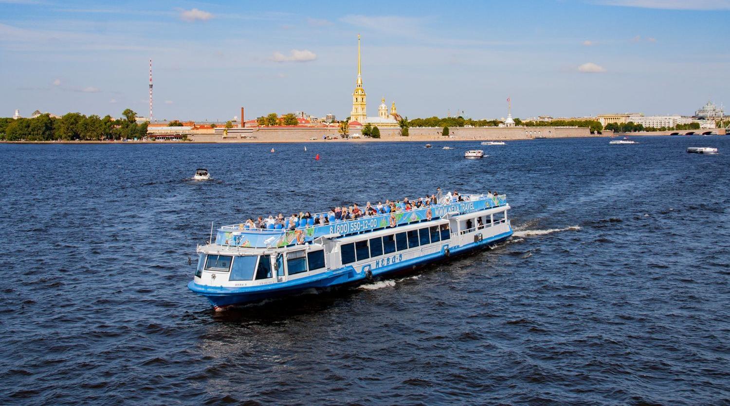В Санкт-Петербурге открылся сезон пассажирской навигации