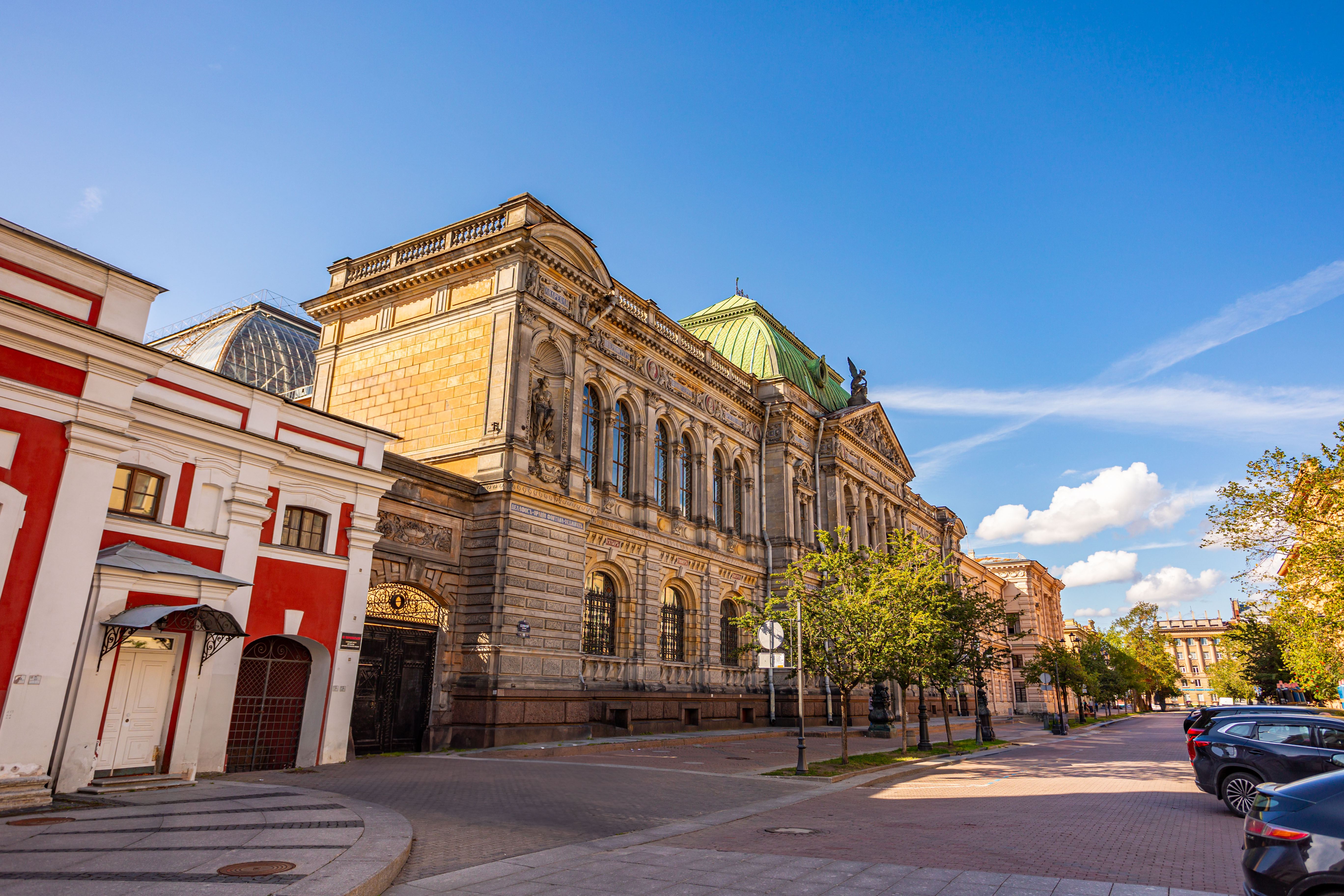 Applied Art Museum at the Stieglitz Academy