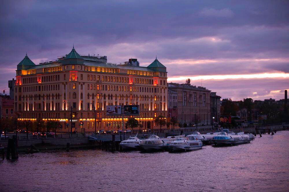 River Palace Hotel