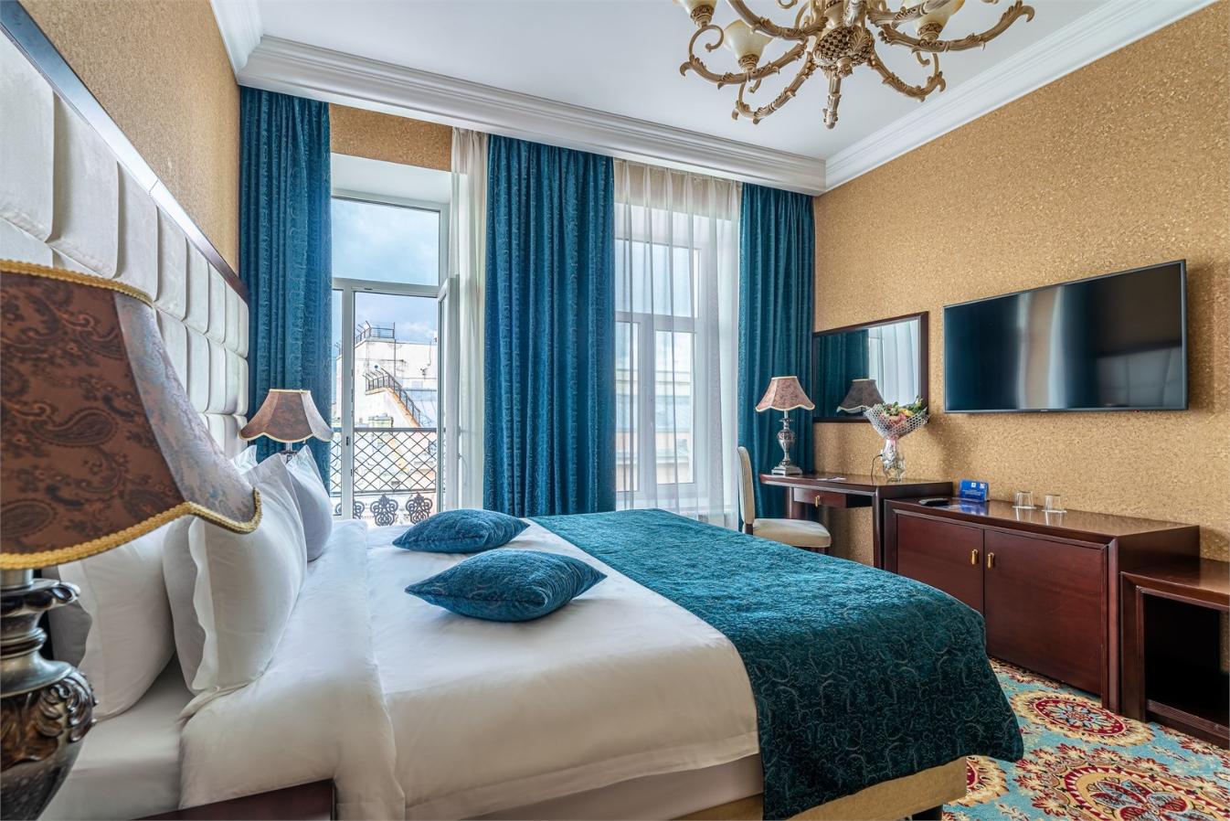 Nevsky Eclectic Hotel