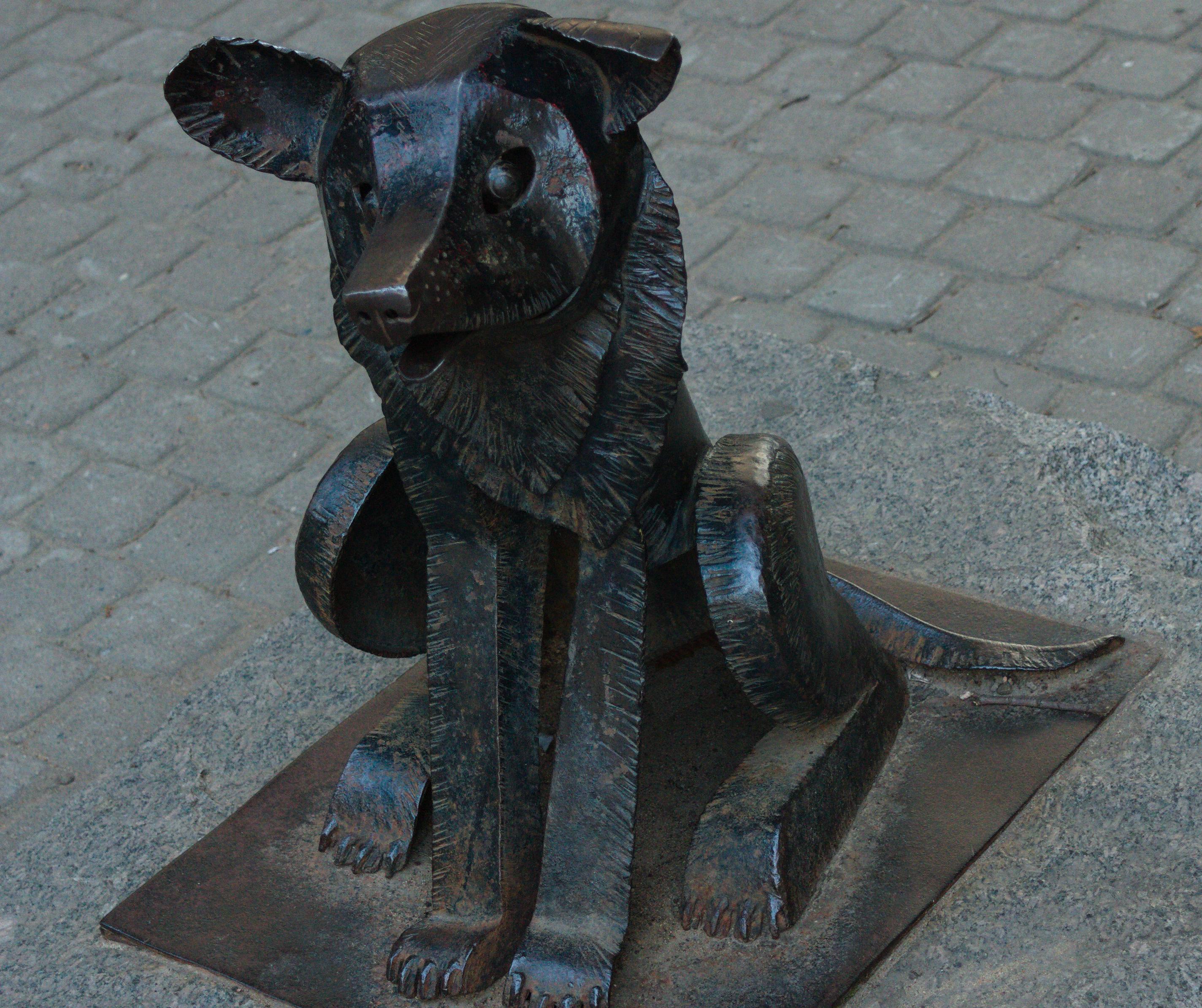 Monument to Gavrusha, the Dog