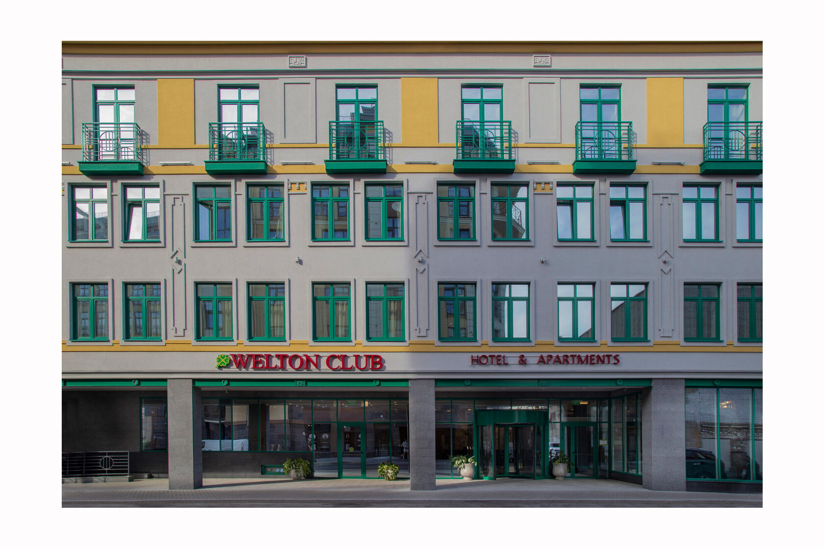Отель «Welton Club Hotel and Apartments» 