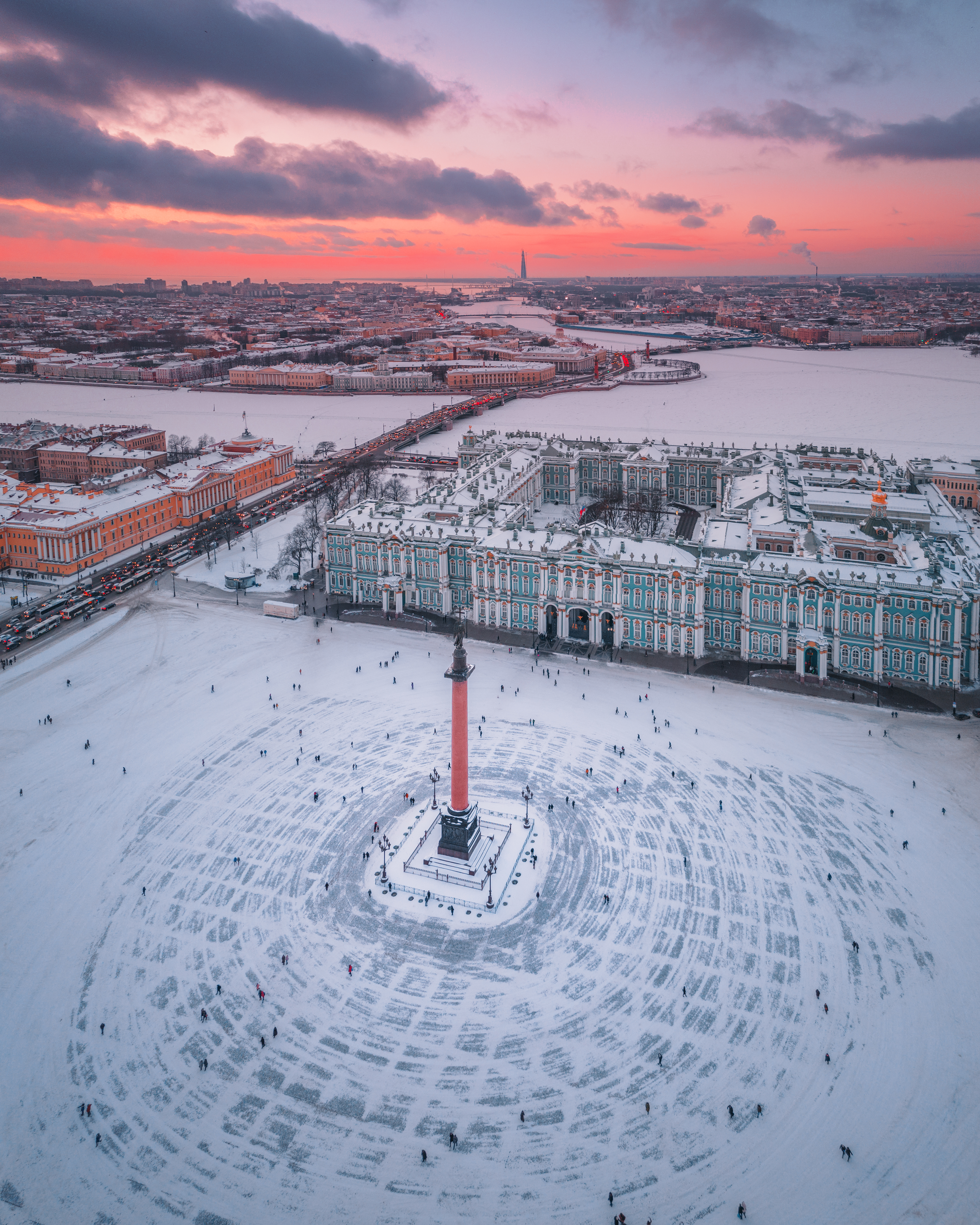 Более миллиона человек посетили Петербург на новогодних каникулах
