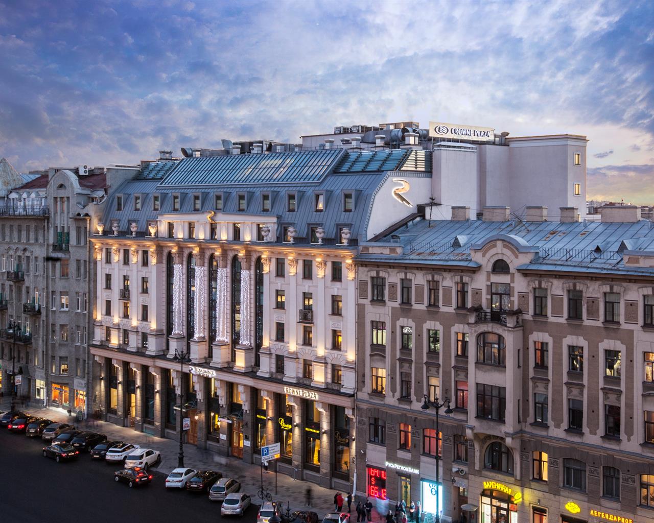 Crown Hotel St. Petersburg