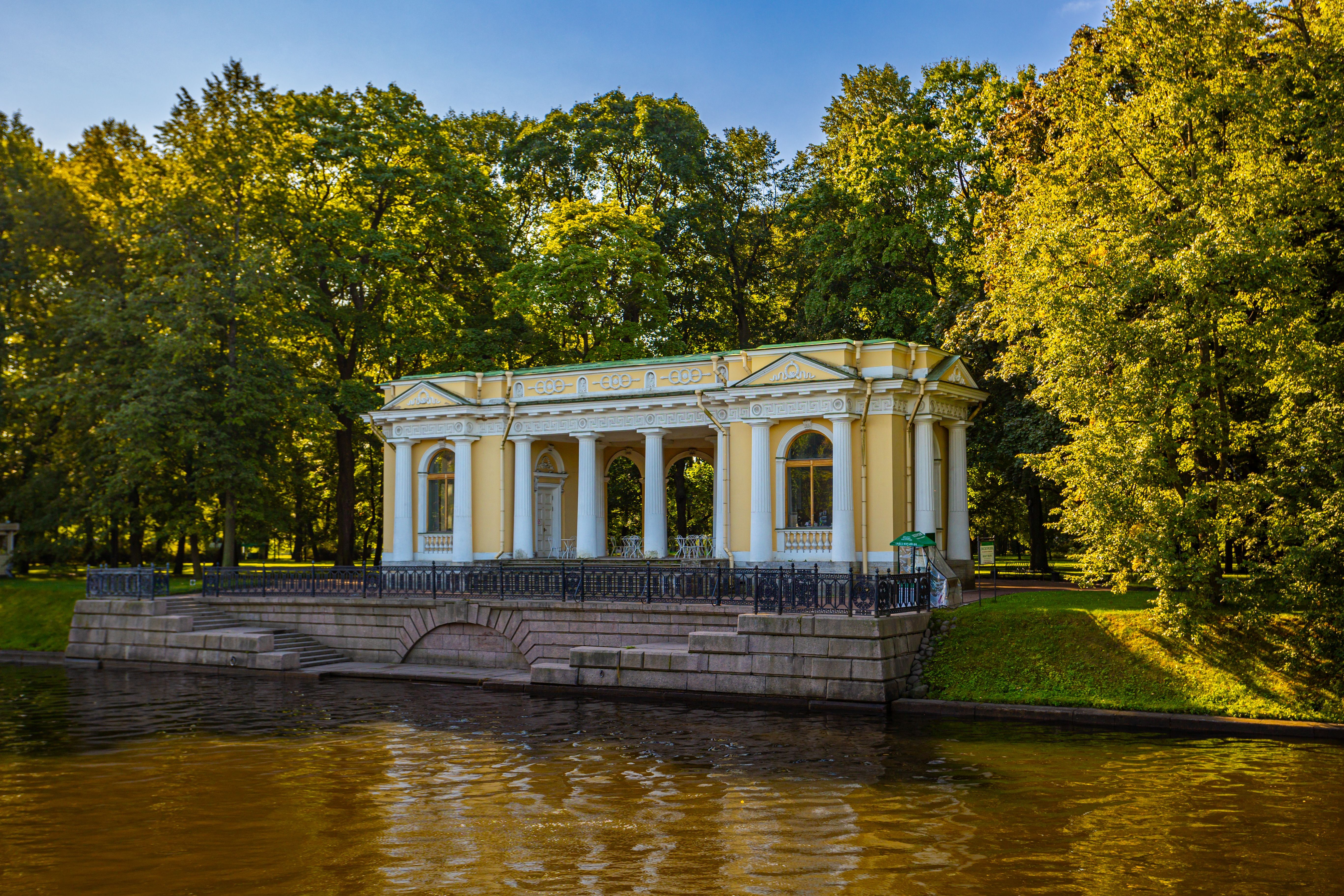 Mikhailovsky Garden