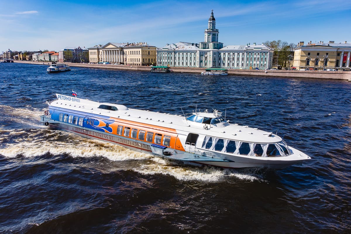 Петербург, Петергоф и Кронштадт за один день на метеоре