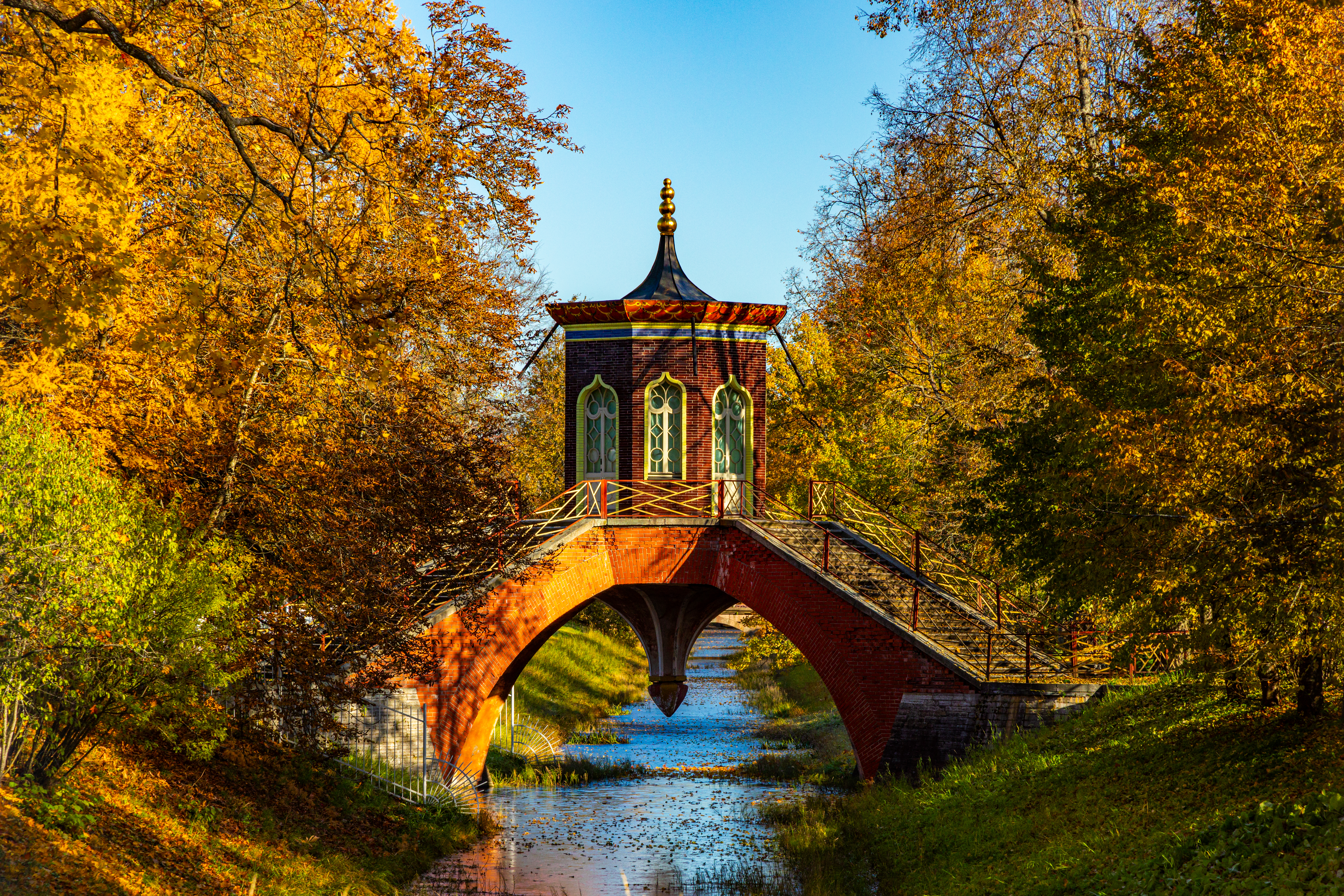 The Krestovy Bridge