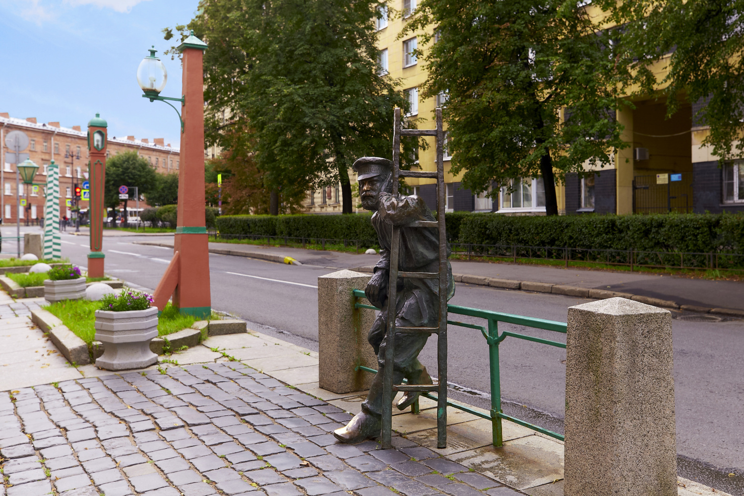 Six unusual monuments in St. Petersburg
