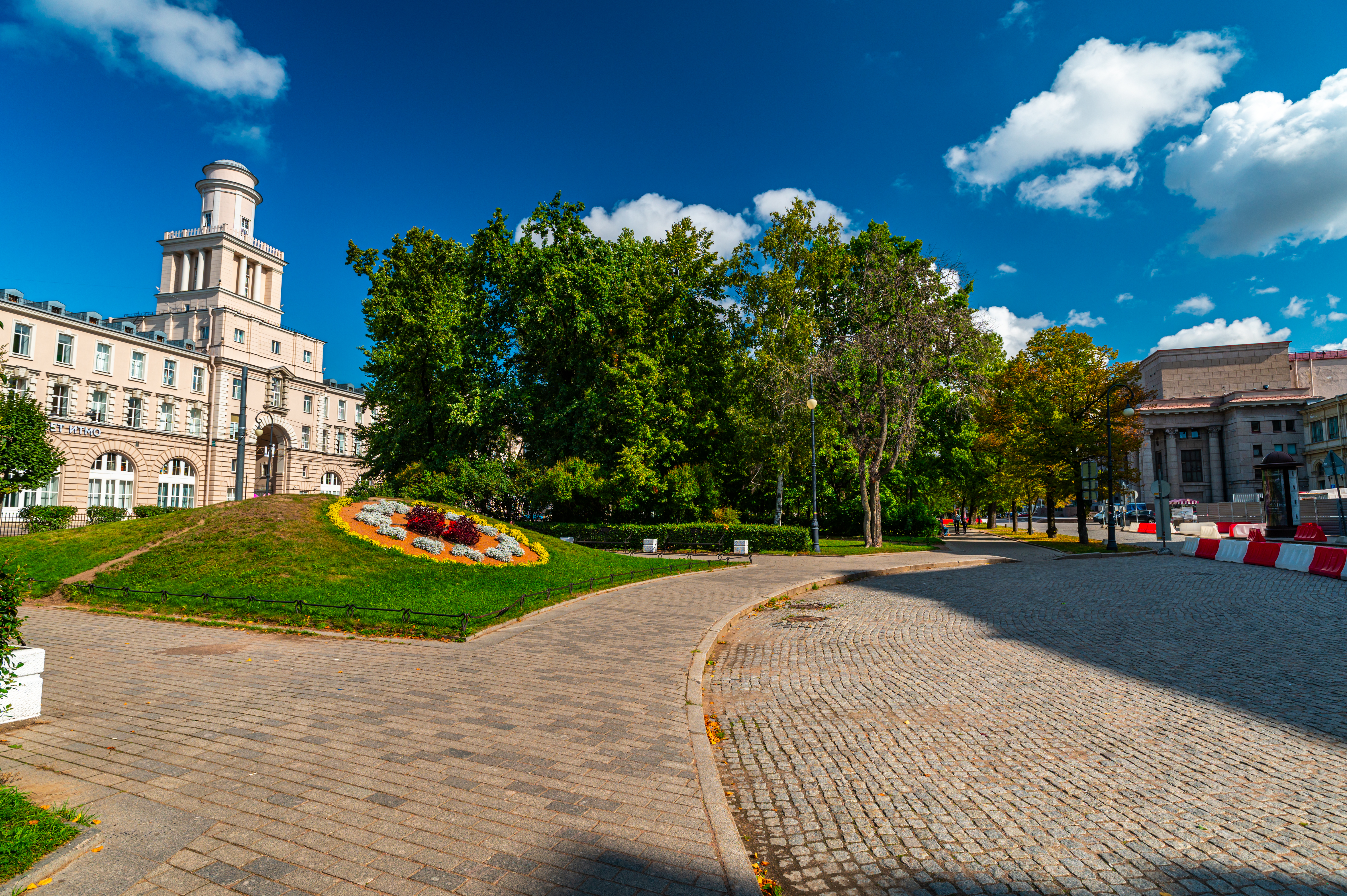 Alexandrovskiy Park
