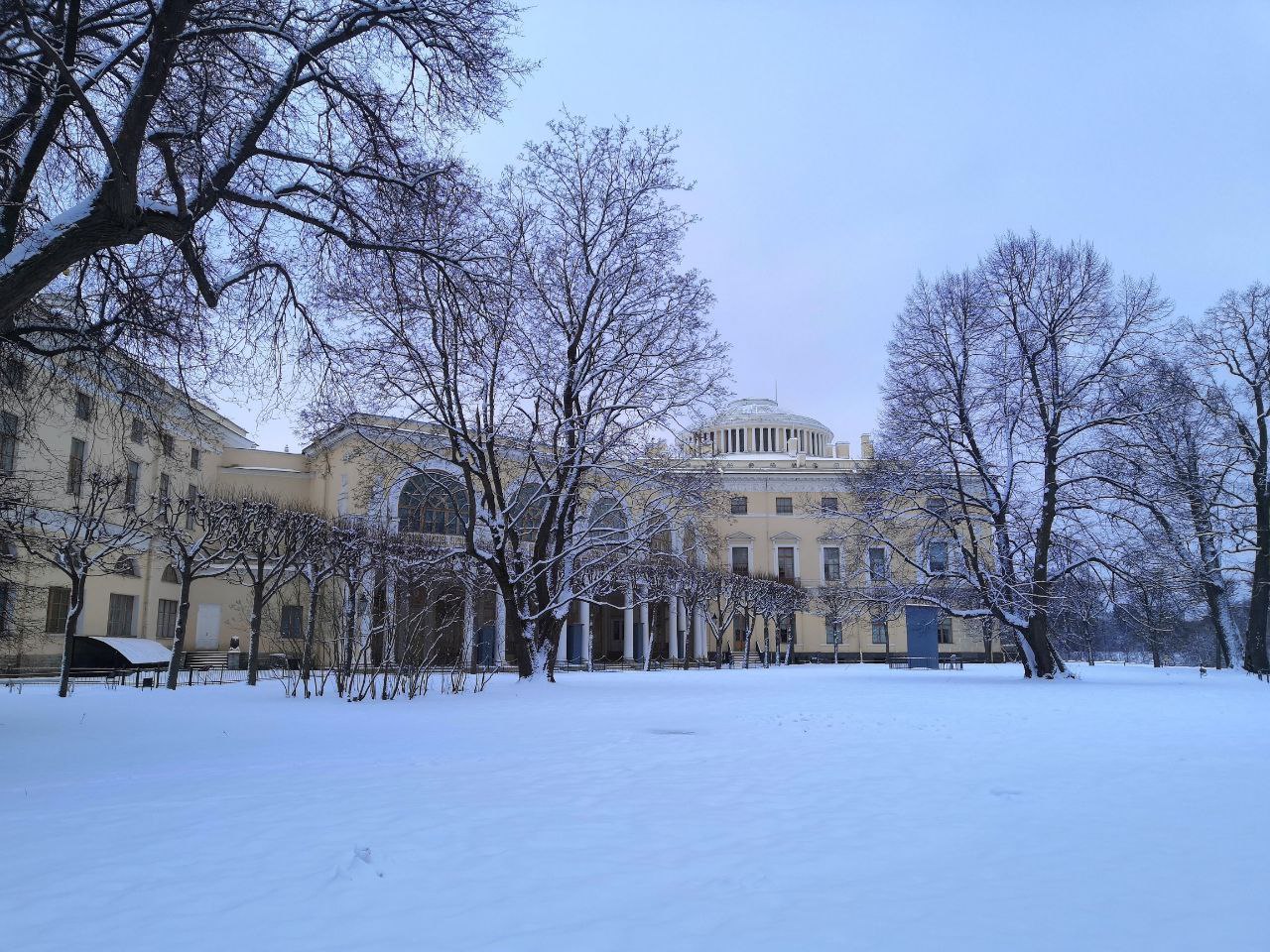 Pavlovsk palace