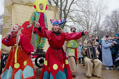 Народные гуляния «Шуми, Масленица!»