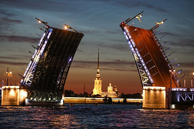 Звуковое шоу «Поющие мосты» 2025