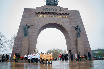Торжественно-траурная церемония возложения цветов, посвященная 82-й годовщине полного освобождения Ленинграда от фашистской блокады
